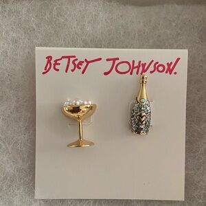 Betsy Johnson Champagne & Bubbles Post Earrings New In Box